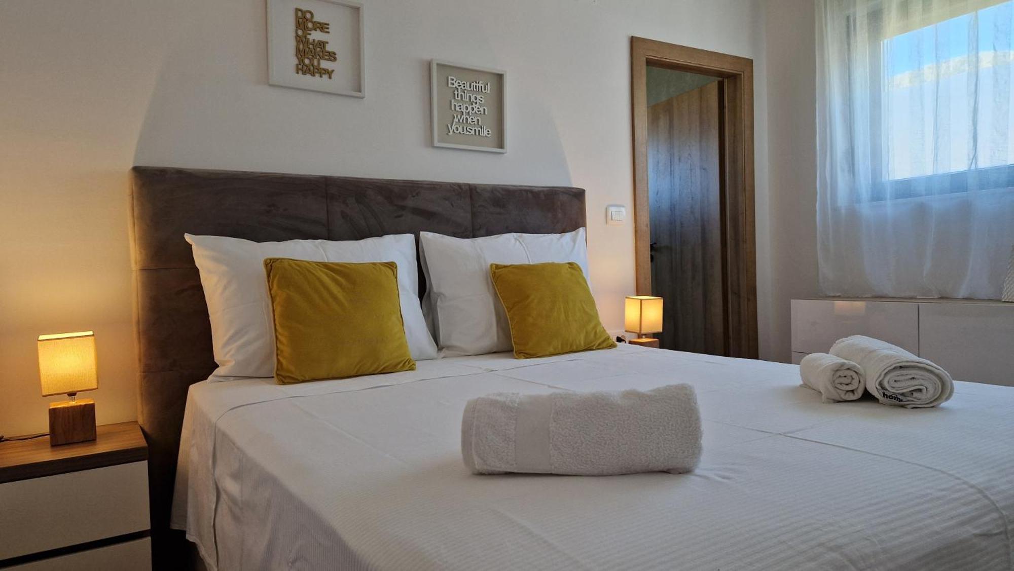 Villa Bella Dona Kastela Room photo